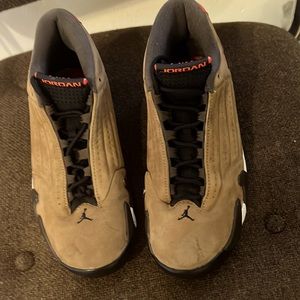 Nike Air Jordan 14 Retro ‘Winterized’ DO9406-200